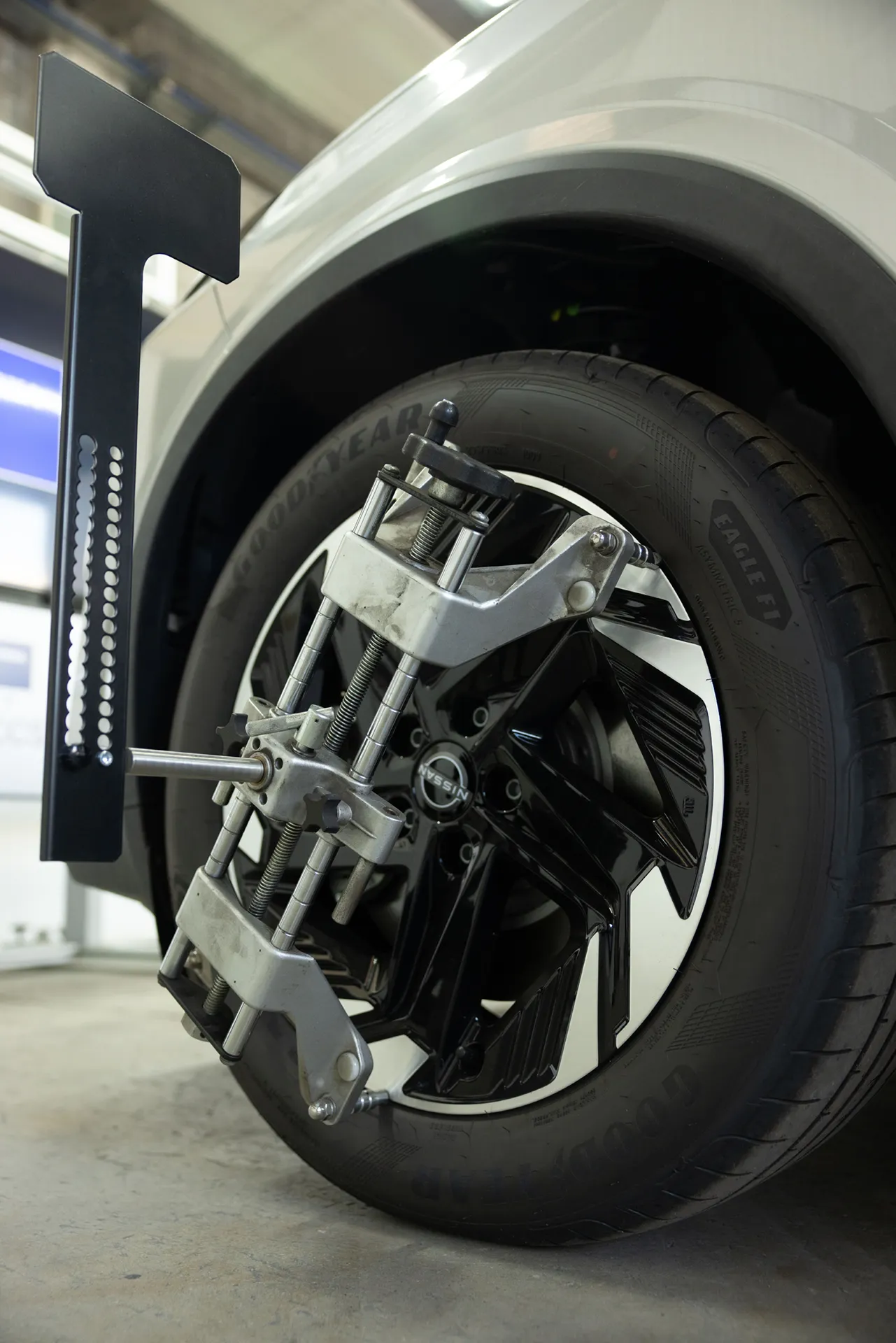 Strumento Regolazione Pneumatici E Ruote